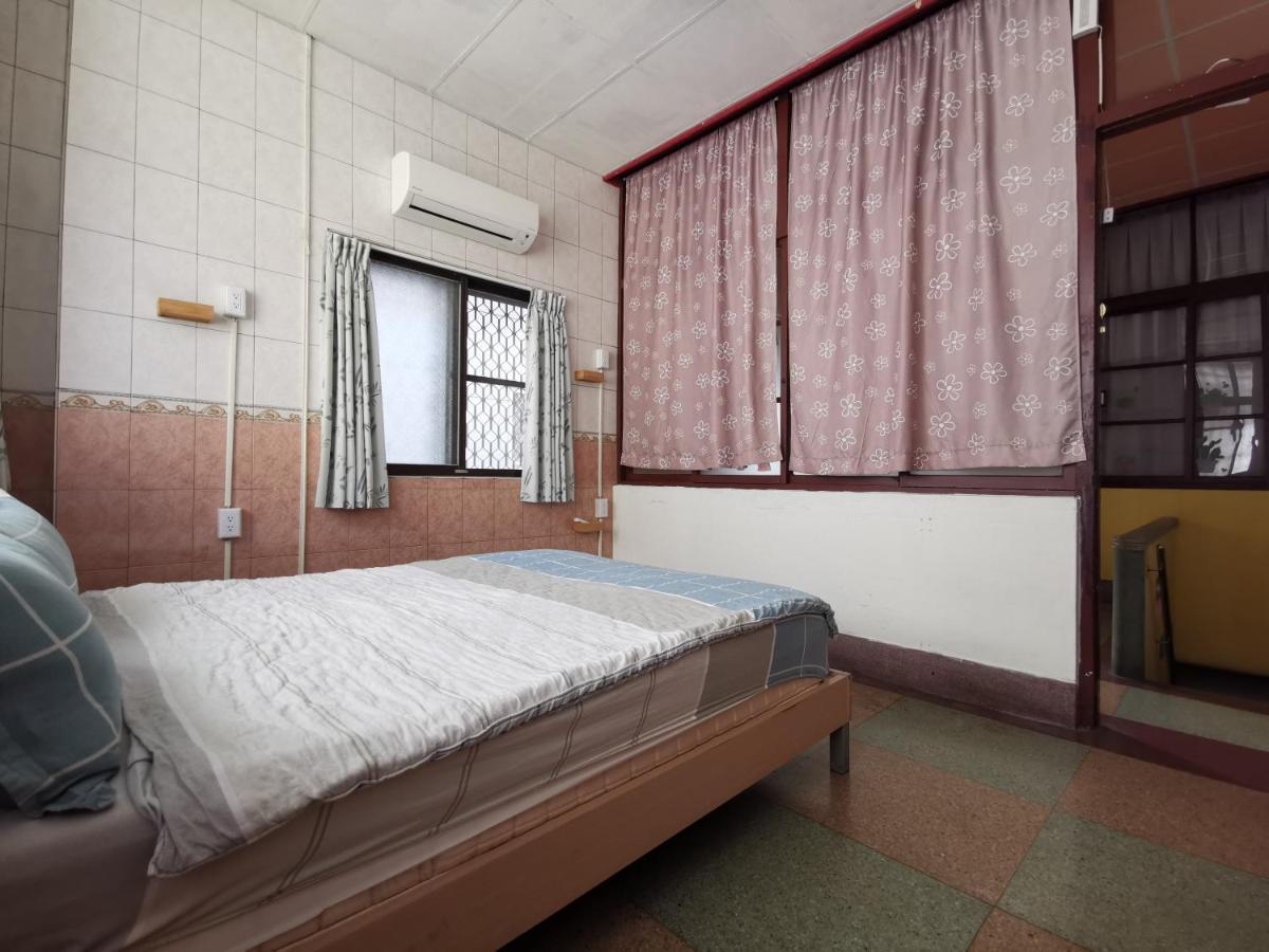 Goodyear-台南包棟 民宿 Extérieur photo