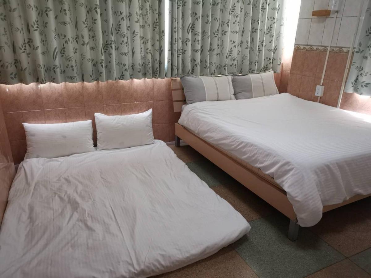 Goodyear-台南包棟 民宿 Extérieur photo